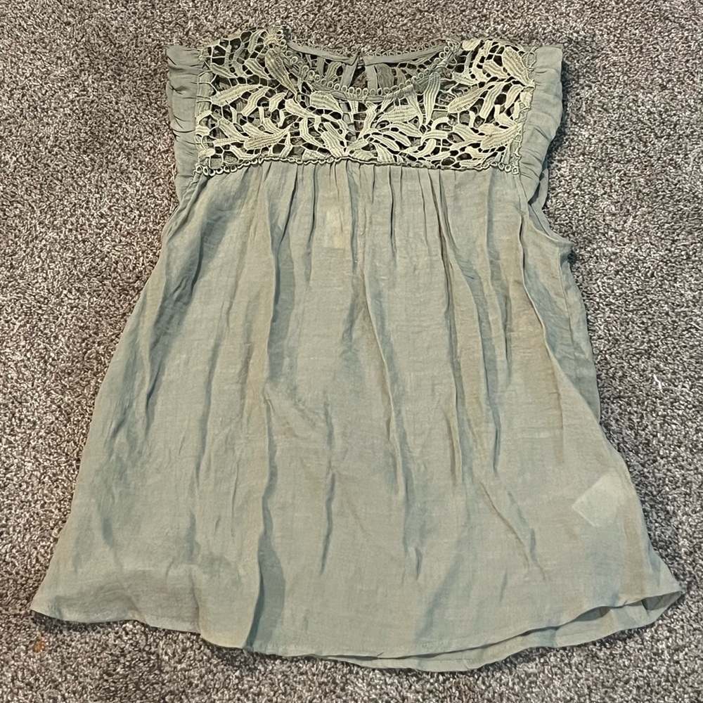 Chic Green Lace Trimmed Women's Top. Brand New size Large by Mine